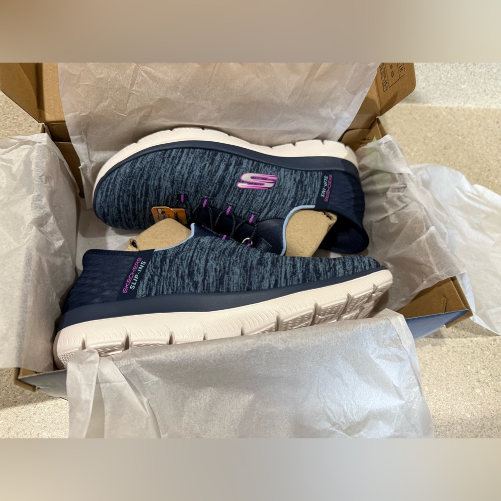 NWT Skechers HANDS FREE Slip Ins SUMMITS Shoes - Picture 10 of 16